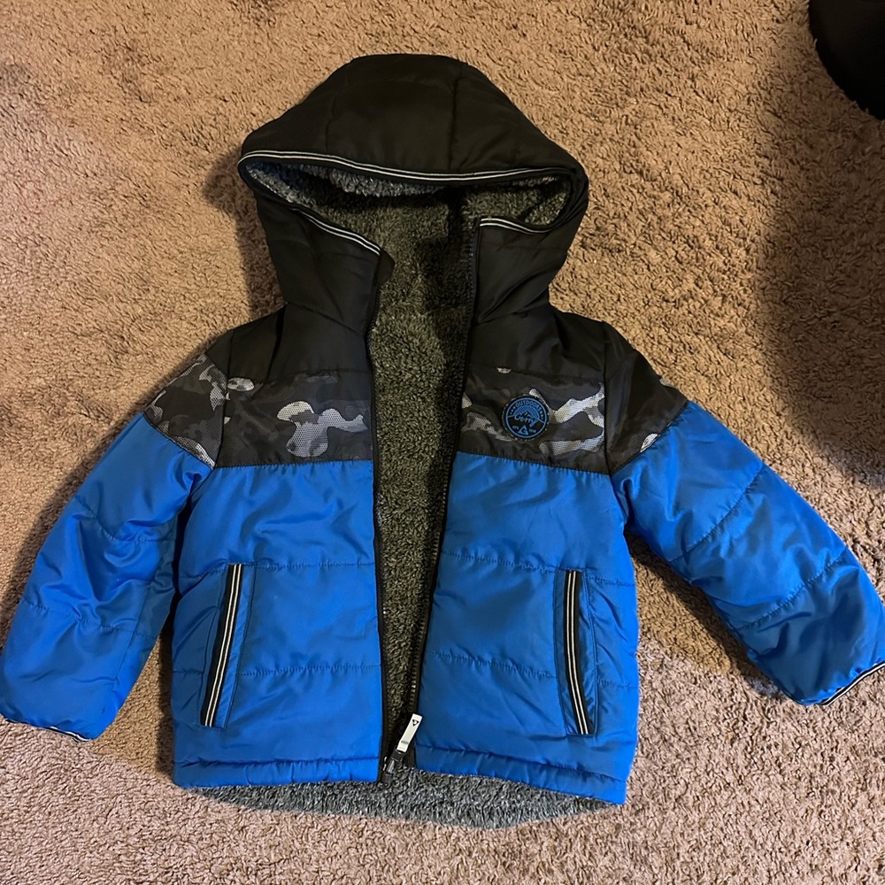 Boys 4T snow/winter jacket, Gerry, reversable, cozy, warm, snow jacket